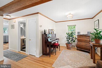 37 Cadwallader Ct in Yardley, PA - Foto de edificio - Building Photo