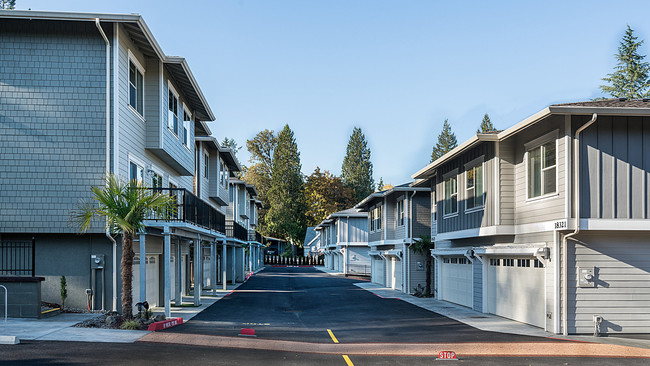 Villas at Oak Point in West Linn, OR - Foto de edificio - Building Photo