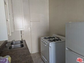 259 S Harvard Blvd in Los Angeles, CA - Building Photo - Building Photo