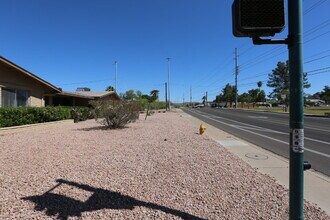 9402 N 12th St in Phoenix, AZ - Building Photo - Building Photo