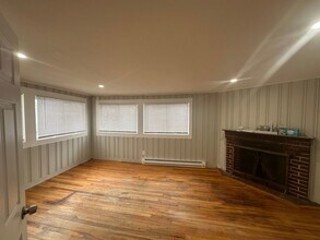 15 Fletcher St in Nashua, NH - Building Photo - Building Photo