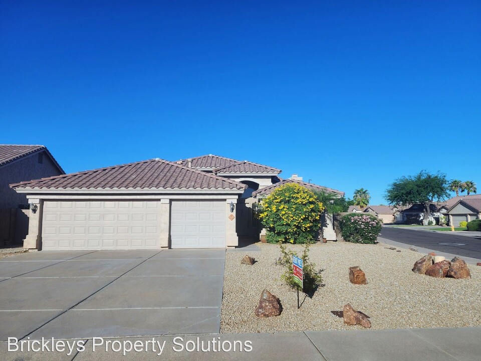 866 N Abilene Dr in Gilbert, AZ - Foto de edificio