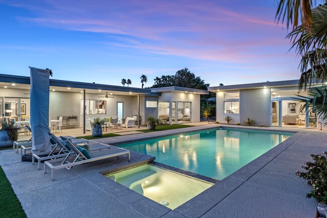 property at 2413 E El Alameda