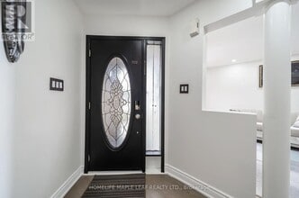 27 Beaverhall Rd in Brampton, ON - Building Photo - Building Photo