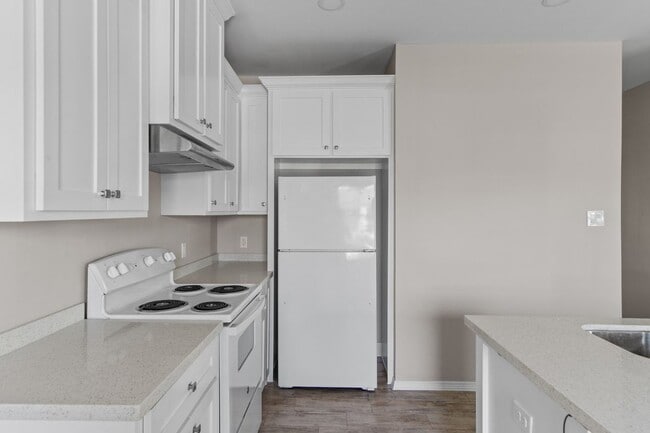 property at 2428 N Vly Cir