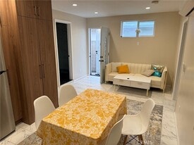 20625 Tuba St in Los Angeles, CA - Building Photo