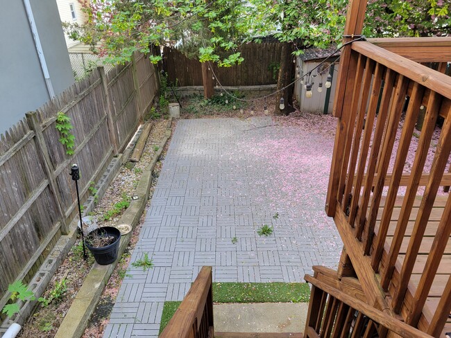 415 66th St, Unit 1 in West New York, NJ - Foto de edificio - Building Photo