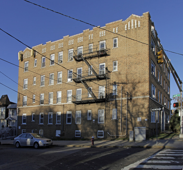 3603 John F Kennedy Blvd in Jersey City, NJ - Foto de edificio