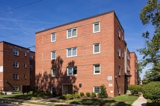 Arbelo Apartments in Alexandria, VA - Building Photo - Building Photo