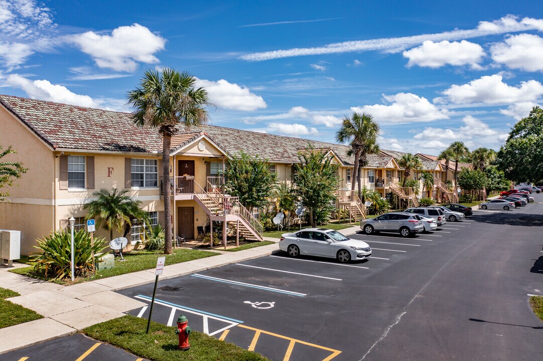 Lancelot At Winter Park in Winter Park, FL - Building Photo