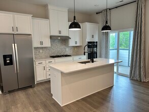 9101 Harwen Ln in Charlotte, NC - Building Photo - Building Photo