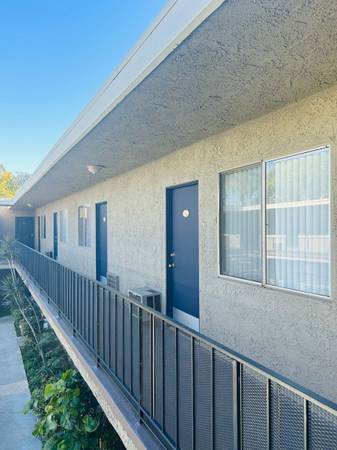 Casa Luna Apartments in Los Angeles, CA - Foto de edificio - Building Photo