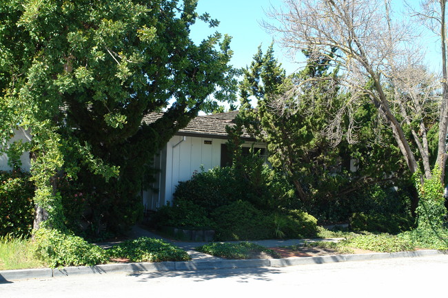 43157 Gallegos Ave in Fremont, CA - Building Photo - Building Photo