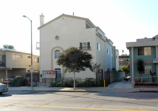 615 S Wilton Pl in Los Angeles, CA - Building Photo - Building Photo