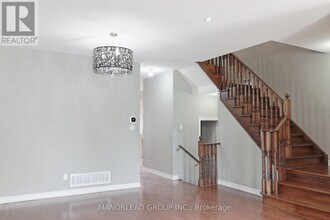 21 Alsop Ave in Markham, ON - Building Photo - Building Photo