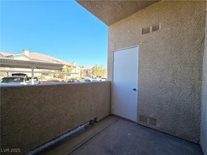 8501 W University Ave in Las Vegas, NV - Building Photo - Building Photo