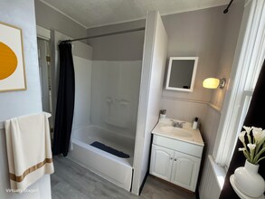 44 Genesee St in Lockport, NY - Building Photo - Building Photo