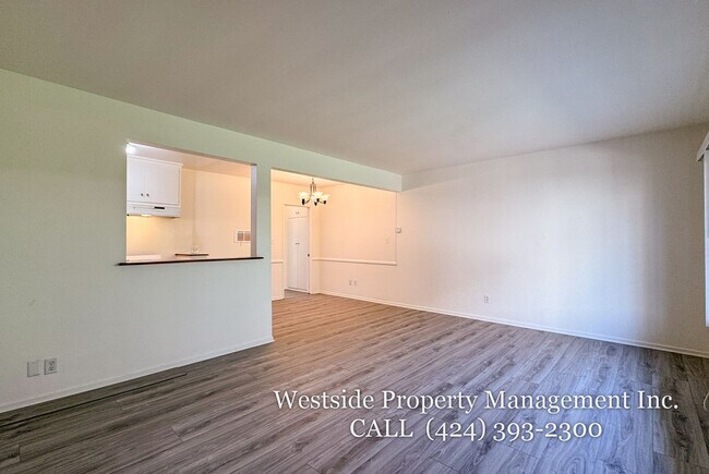 145 N La Peer Dr in West Hollywood, CA - Building Photo - Building Photo