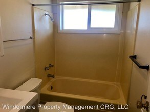 320 N Columbus Ave in Goldendale, WA - Building Photo - Building Photo