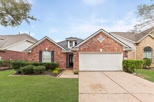 13009 Castlewind Ln in Pearland, TX - Building Photo