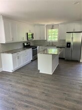 1039 Washington Ave in Woodstock, GA - Building Photo - Building Photo