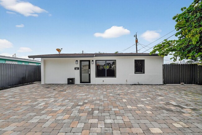 property at 5008 Parker Ave