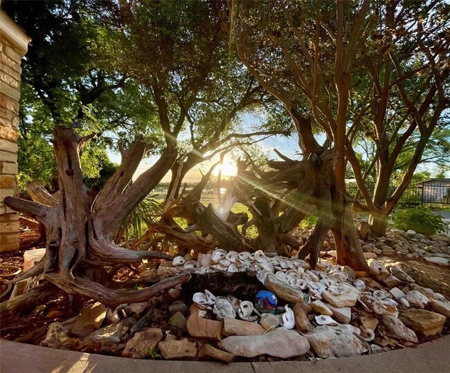 5802 Longhorn Landing in Austin, TX - Building Photo - Building Photo