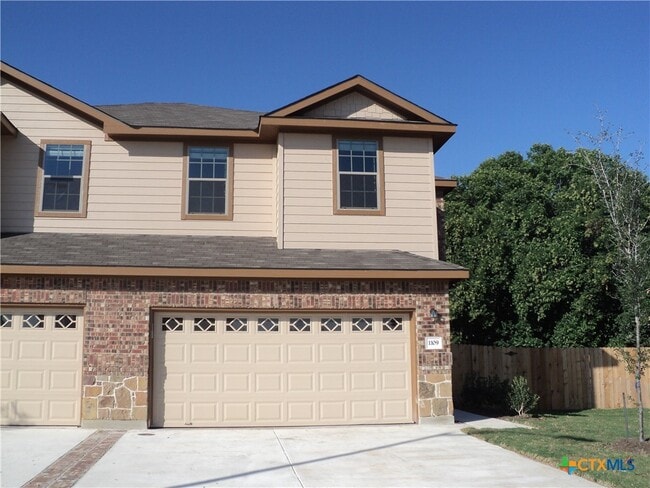 1109 Brown Rock Dr