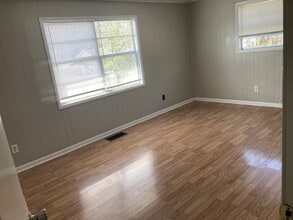 204 Patterson St in Paris, TN - Building Photo - Building Photo