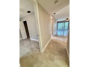 136 Cape Coral Pkwy W in Cape Coral, FL - Building Photo - Building Photo