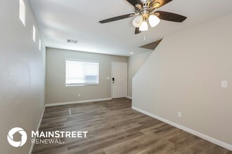 5230 Paradise Skies Ave in Las Vegas, NV - Building Photo - Building Photo