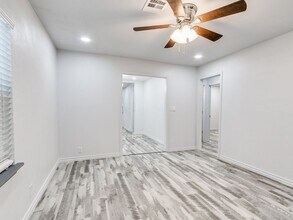 2817 NE Success St in Oklahoma City, OK - Building Photo - Building Photo