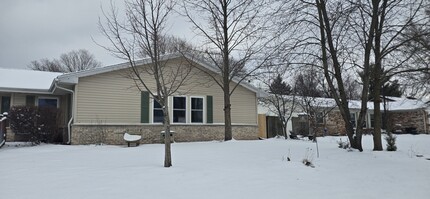 905 Woodmere Dr in Lafayette, IN - Building Photo - Building Photo