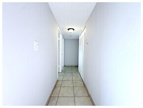 1127 Lake Terry Dr in West Palm Beach, FL - Building Photo - Building Photo