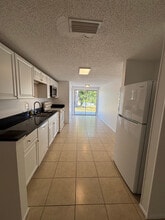 4209 79th St W in Bradenton, FL - Foto de edificio - Building Photo