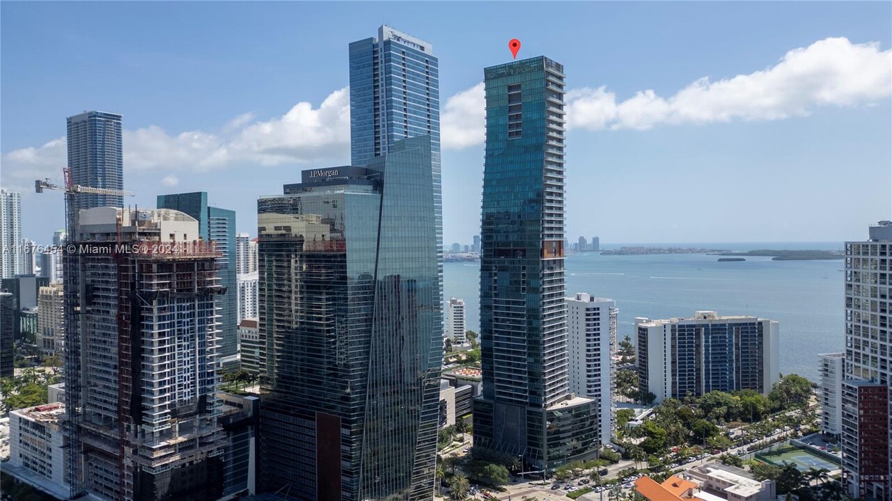 1451 Brickell Ave, Unit 2606 in Miami, FL - Building Photo