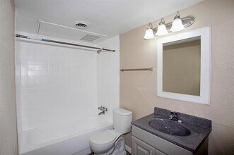 14208 Heritage Cir in Farmers Branch, TX - Building Photo - Building Photo