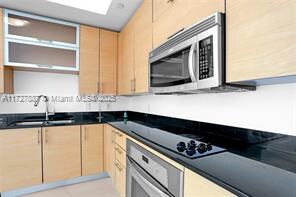 60 SW 13th St, Unit # 1700 in Miami, FL - Building Photo - Building Photo