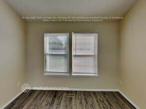 19192 E Chaffee Pl in Denver, CO - Building Photo - Building Photo