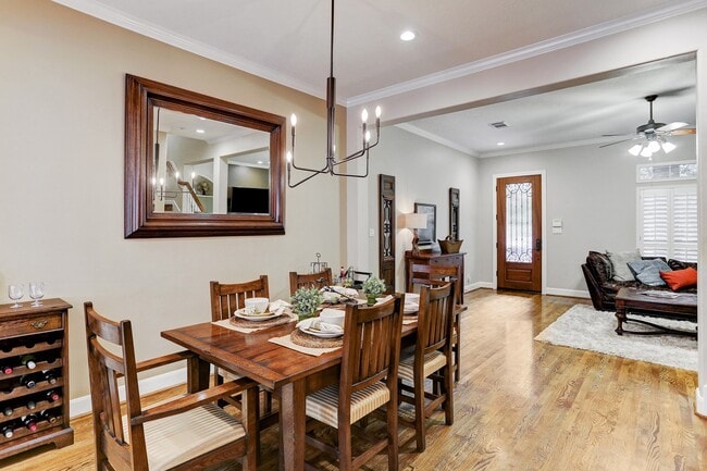 530 Park Trail Ln in Houston, TX - Building Photo - Building Photo