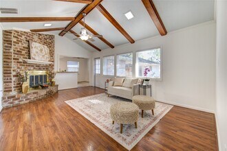 1107 Blue Willow Dr in Houston, TX - Building Photo - Building Photo