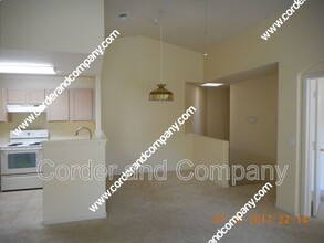 6501 San Antonio Dr NE in Albuquerque, NM - Building Photo - Building Photo