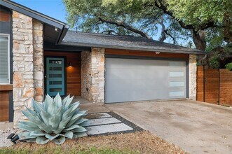1104 Durham Dr in Austin, TX - Building Photo - Building Photo