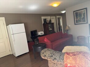8572 Thorpe St in Mission, BC - Building Photo - Building Photo
