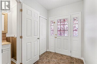 429 Ashbourne Crescent in Ottawa, ON - Building Photo - Building Photo