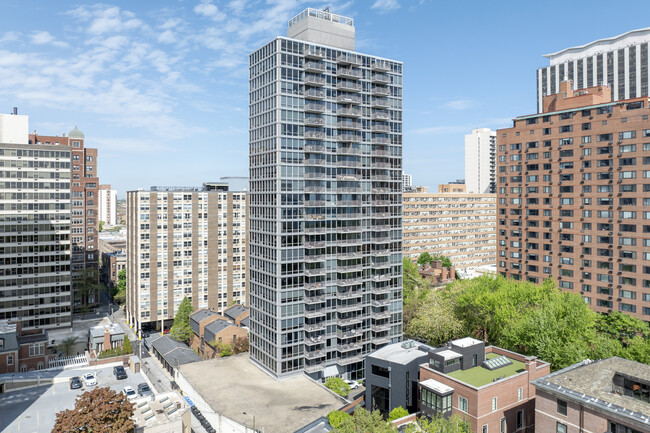 Barry West Apartments in Chicago, IL - Foto de edificio - Building Photo