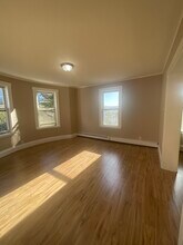 18 Lawton Ave in Lynn, MA - Foto de edificio - Building Photo