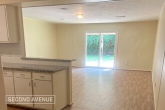 11727 N Marcia Cir in Houston, TX - Foto de edificio - Building Photo