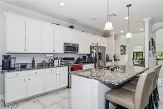 9327 Glenforest Dr in Naples, FL - Building Photo - Building Photo