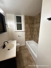 18548 Lyn Ct in Homewood, IL - Building Photo - Building Photo